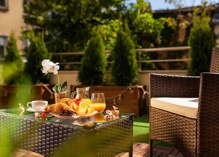 Free Parking On Premises Huge Terrace